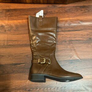 St Johns Bay New with Tags Womens 10M Brown Beige Zip Up Boot Low Heel Buckle